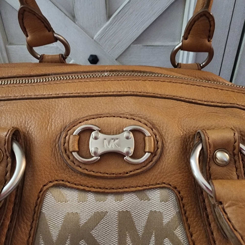 Michael Kors purse
